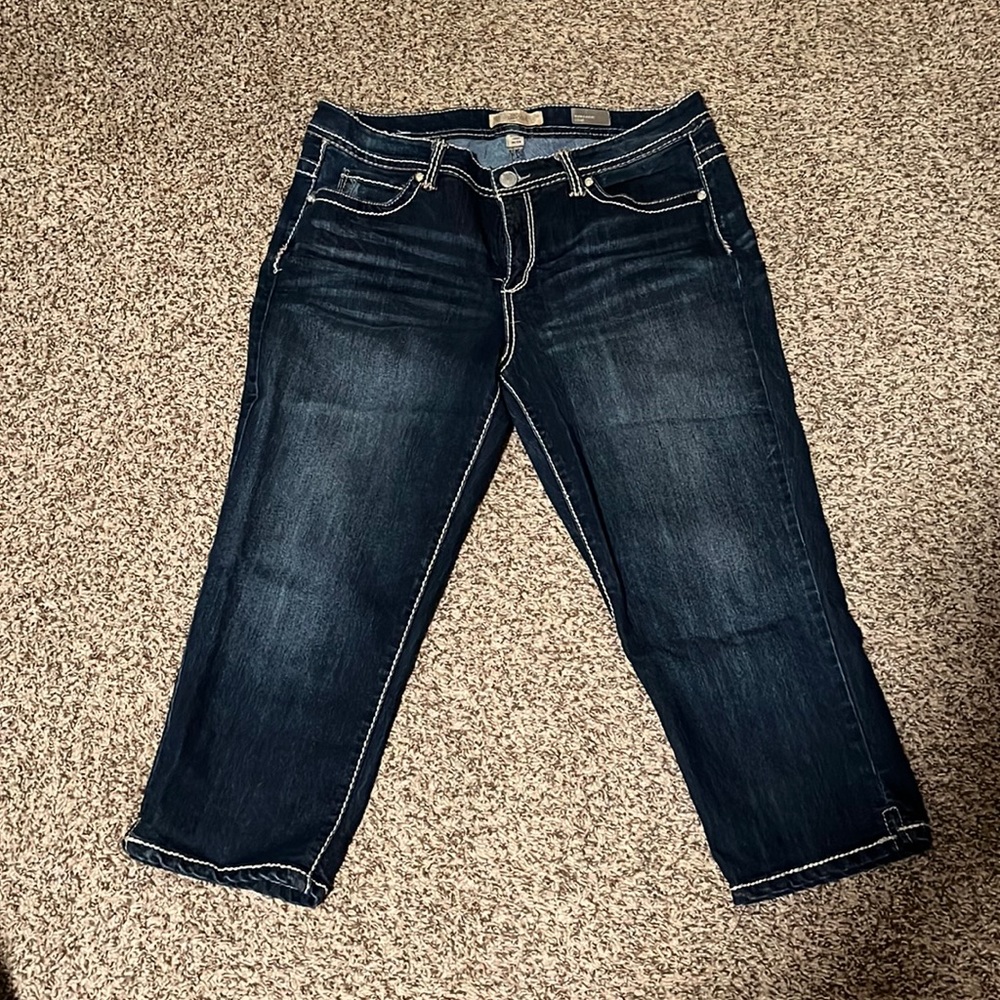 Nine West vintage America collection capris, size 16, blue with rhinestones